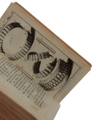 Le chirurgien dentiste, ou traité des dents. Ou l’on enseigne les moyens de les entretenir propres & saines, de les embellir, d’en réparer la perte & de remedier à leurs maladies, à celles des geneives & aux accidens qui peuvent survenir aux autres parties voisines des dents. Avec des observations & des reflexions sur plusieurs cas singuliers …