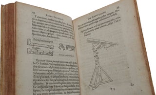 De vero telescopii inventore, cum brevi omnium conspiciliorum historia – Observationum microcospicarum centuria.